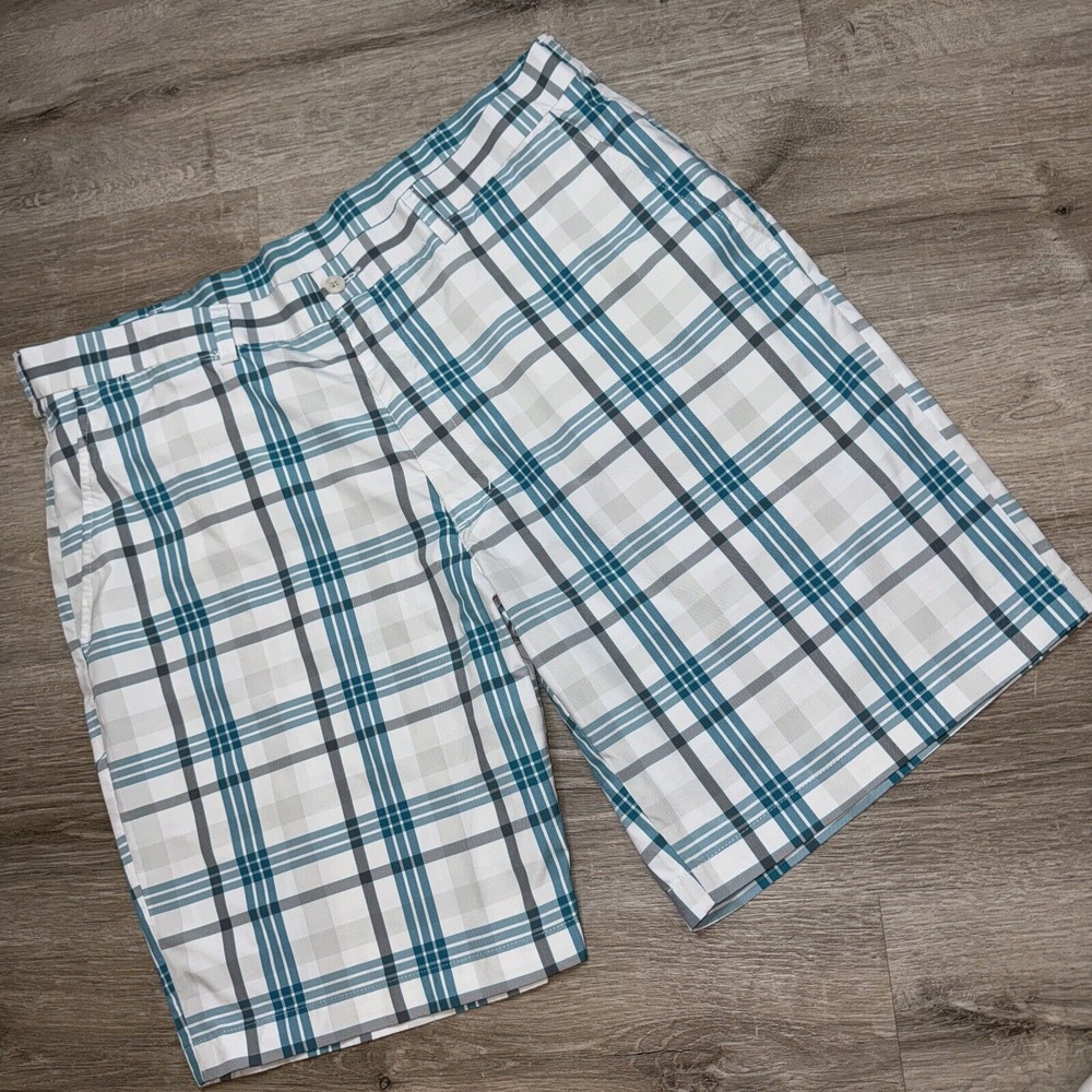 Unbranded Plaid Casual Shorts Men Size 38 Teal Grey White Flat Front Summer